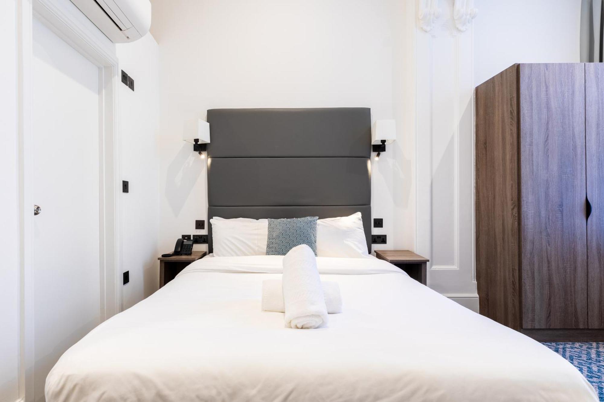 The Chapter Hotels - The J Hyde Park London Exterior photo
