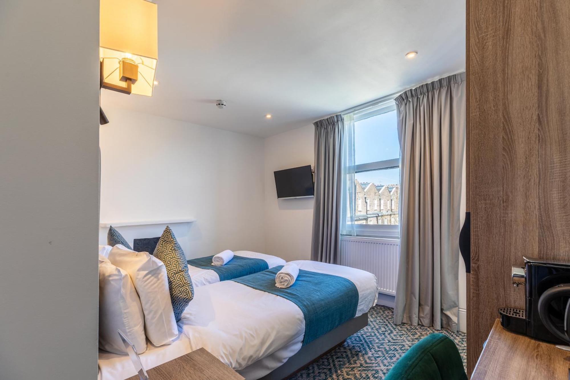 The Chapter Hotels - The J Hyde Park London Exterior photo