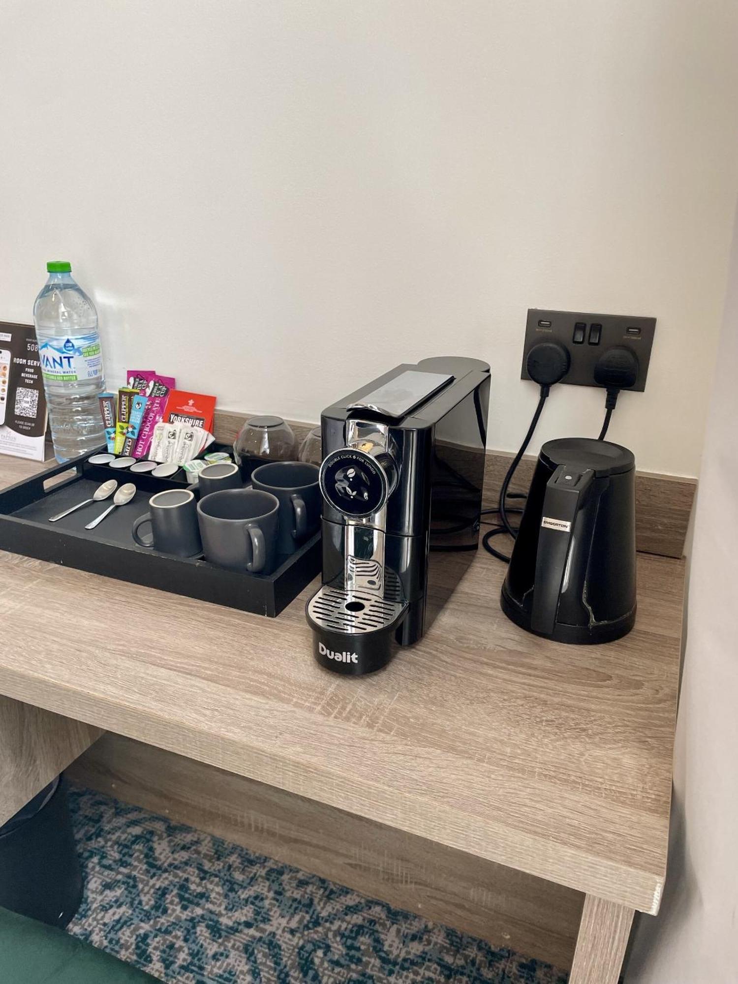 The Chapter Hotels - The J Hyde Park London Room photo